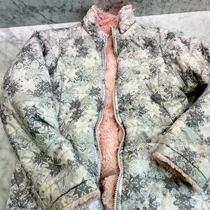 Reversible girls north face coat. Large (14/16) Excellent condition.